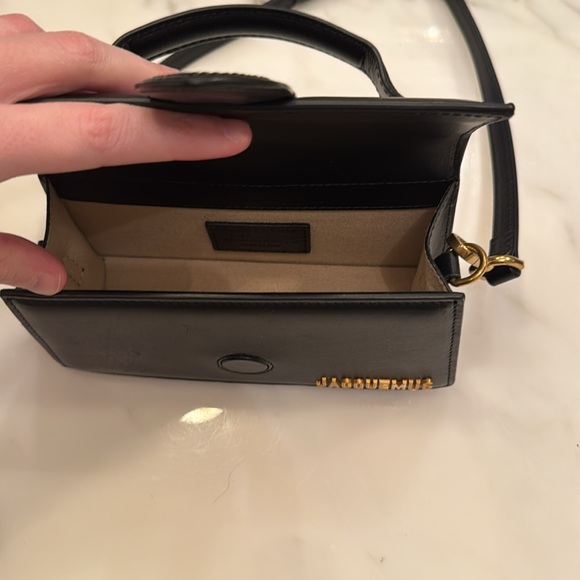 Jacquemes Cross Body Bag - Picture 4 of 4